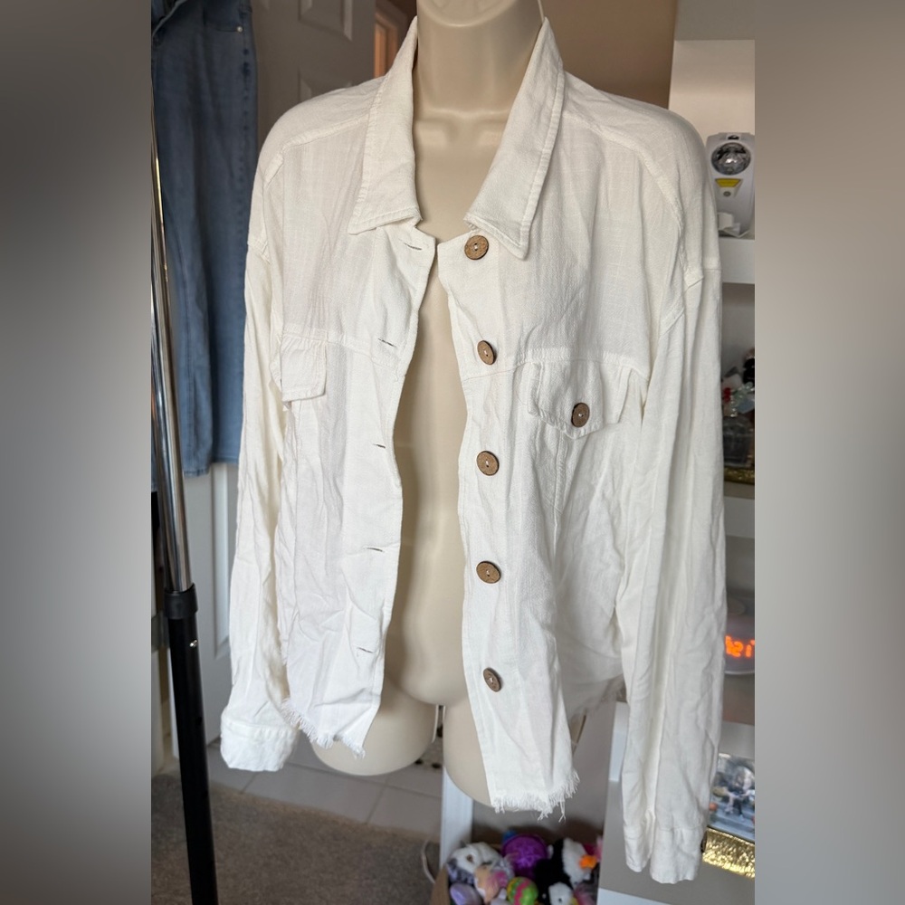 Promesa Casual White Button-Front Jean Jacket